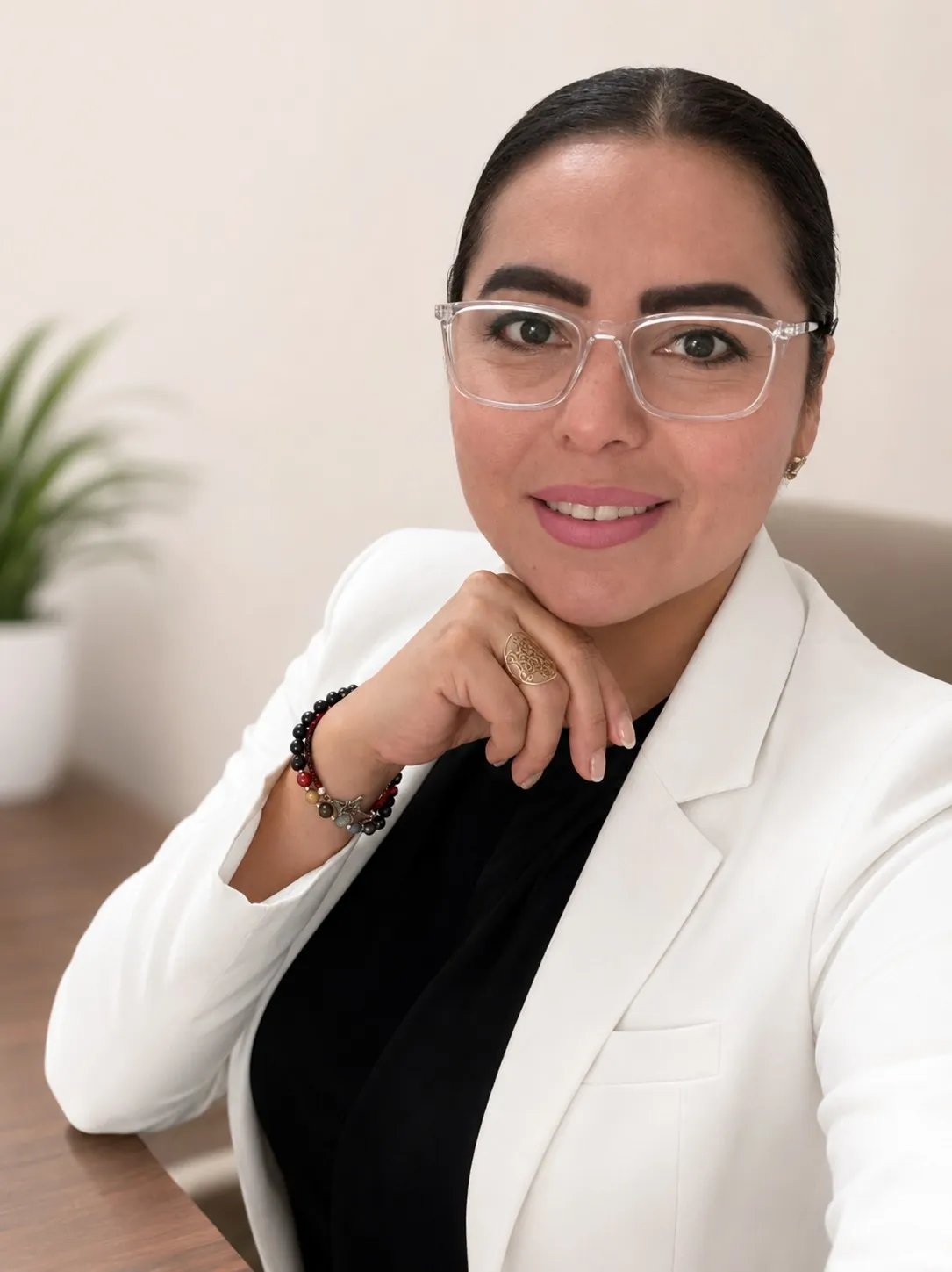 Dra. Delia María Medina Torres — Médico Cirujano Certificada en Medicina Estética y regenerativa